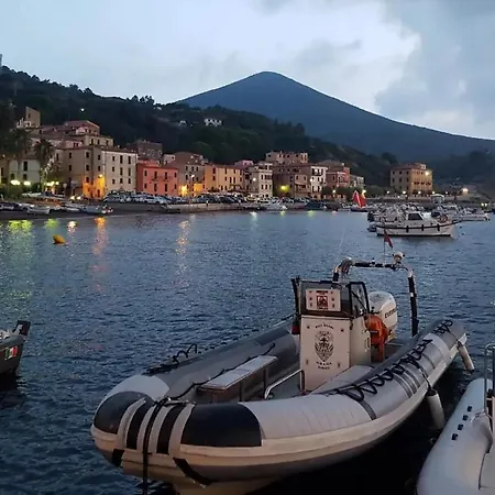 Monolocale Con Veranda E Giardino A Apartament Rio Marina