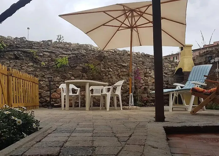 Monolocale Con Veranda E Giardino A Apartment Rio Marina