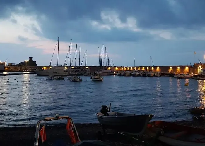 Monolocale Con Veranda E Giardino A Rio Marina
