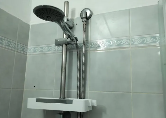 Monolocale Con Veranda E Giardino A Apartment *