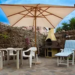 Monolocale Con Veranda E Giardino A