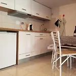 Monolocale Con Veranda E Giardino A *