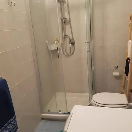 Appartamento Monolocale Con Veranda E Giardino A