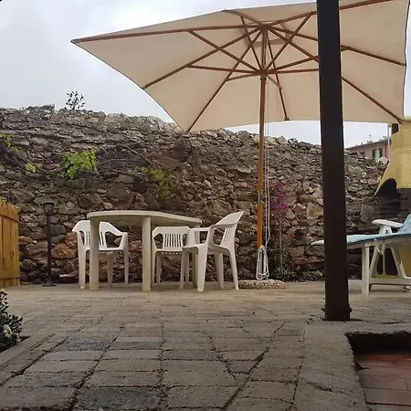 Monolocale Con Veranda E Giardino A Apartman Rio Marina