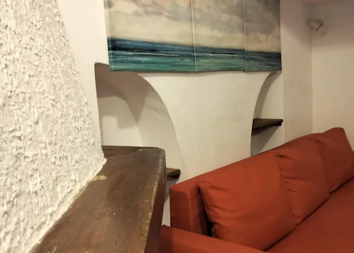 Apartament Monolocale Con Veranda E Giardino A