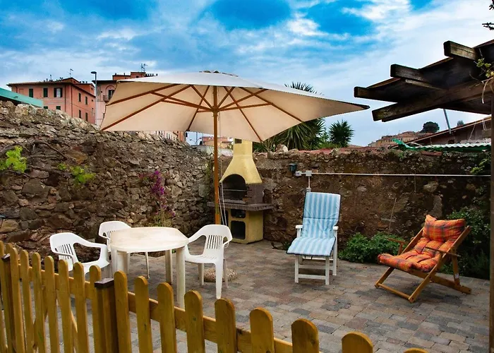 Monolocale Con Veranda E Giardino A 아파트 리오마리나