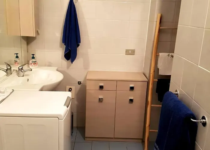 아파트 Monolocale Con Veranda E Giardino A 리오마리나